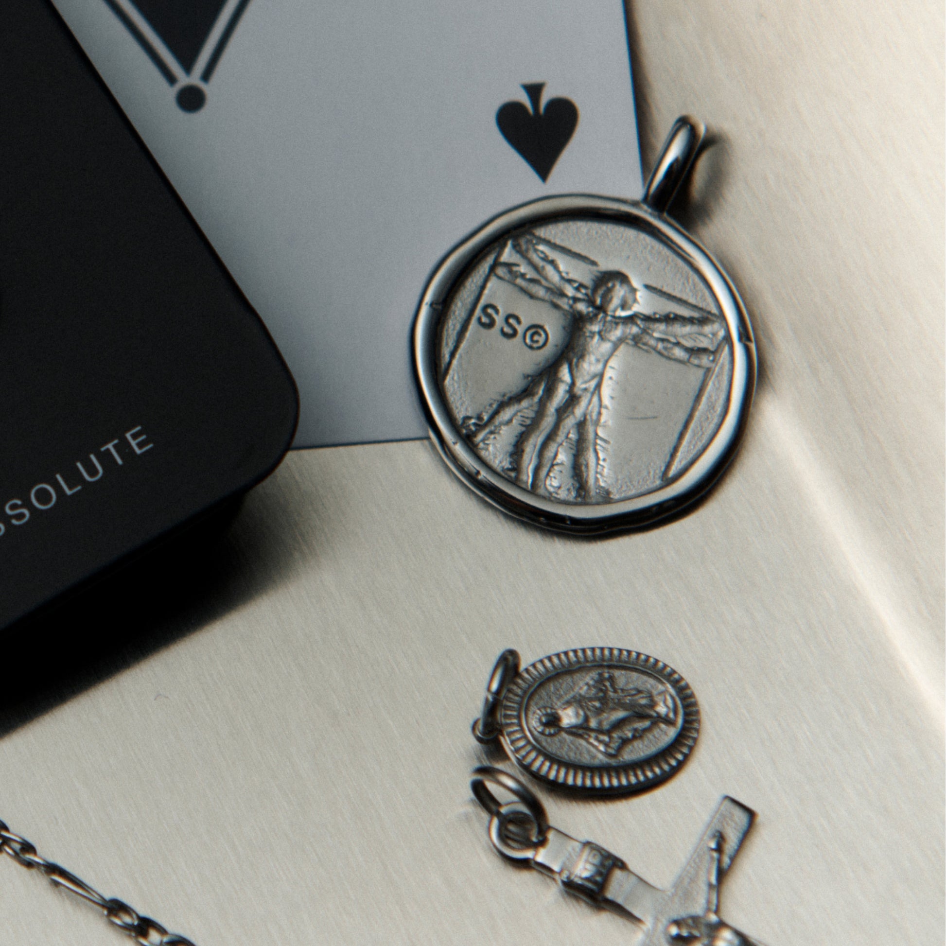 The Vitruvian Pendant